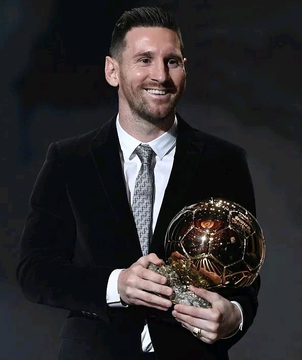 德甲中游对决：门兴主场破魔咒，奥格斯堡残阵客场求生