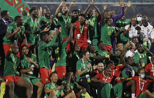 此刻因你闪亮！首届金铲铲之战女子赛决赛开战！