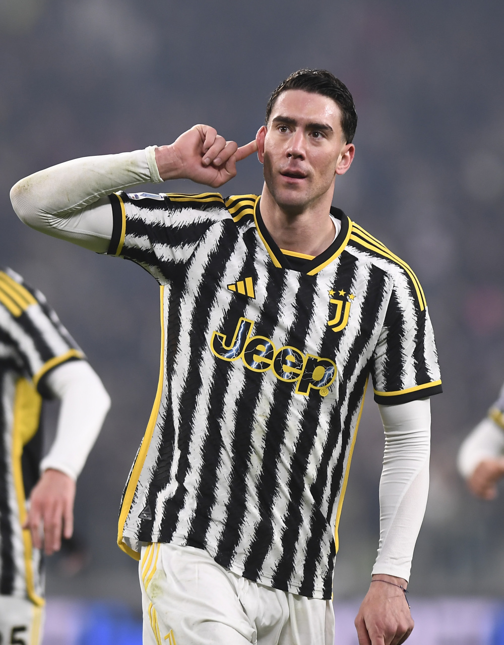 湖人教练压不住了，其实光分配詹姆斯、东契奇、里弗斯的球权就很难了